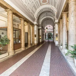 Magnifico 3*, Roma Itália